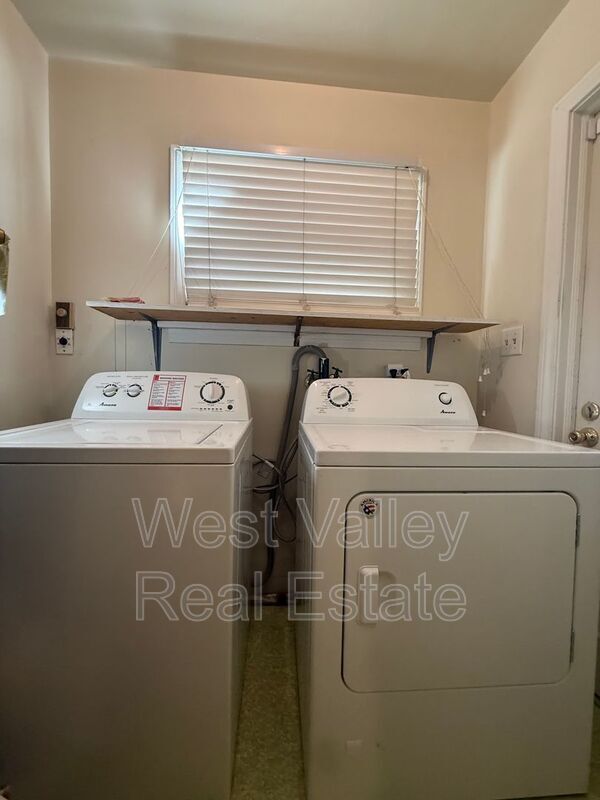 Building Photo - 155 North St