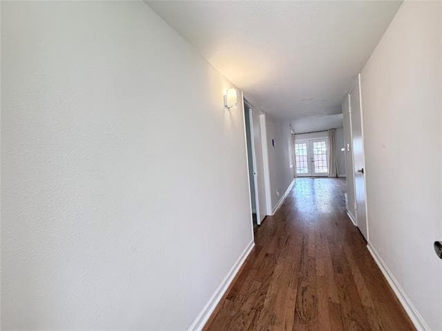 Building Photo - 407 Ivy Way
