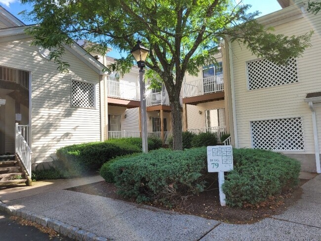 Primary Photo - 187 Potomac Dr