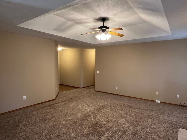 Building Photo - 3 Bedroom with Large Covered Deck in southwest Springfield