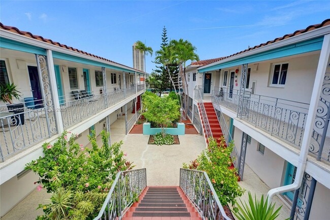 Building Photo - 7300 Byron Ave