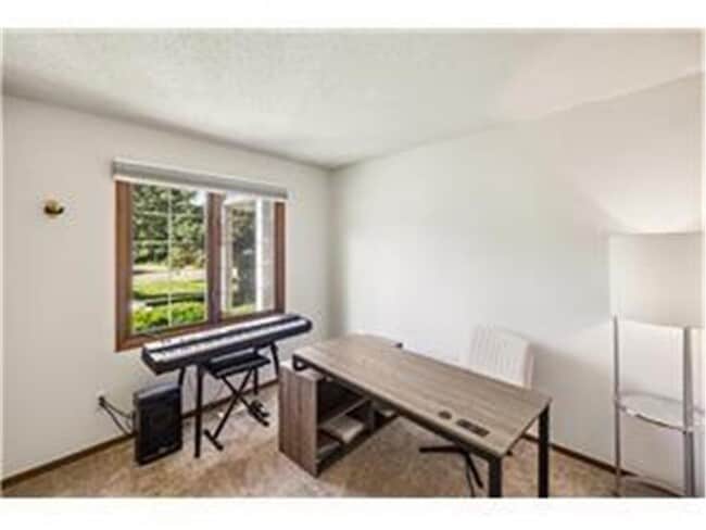 Building Photo - 3563 Blue Jay Way