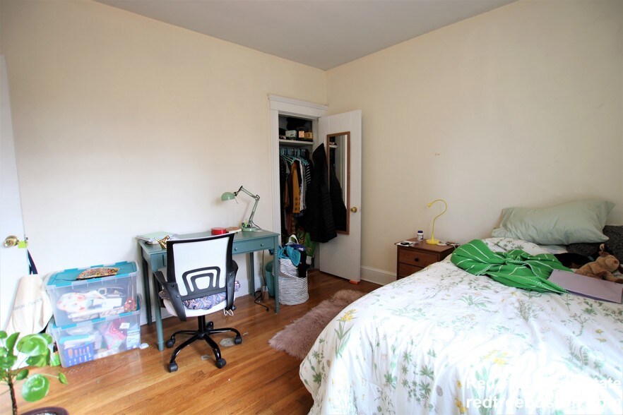 Building Photo - 1999 Commonwealth Avenue