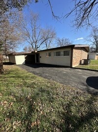 Building Photo - 8439 Alder Ave