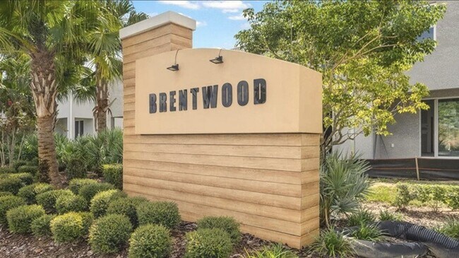 Building Photo - 2331 Gifford Dr