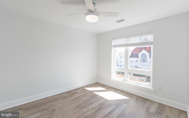 Building Photo - 1616 N Bailey St