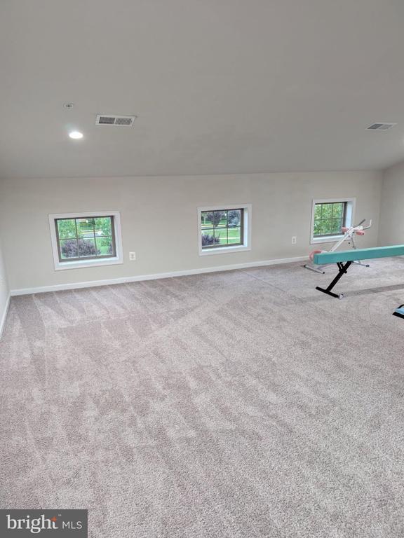 Building Photo - 43174 Luttrell Sq