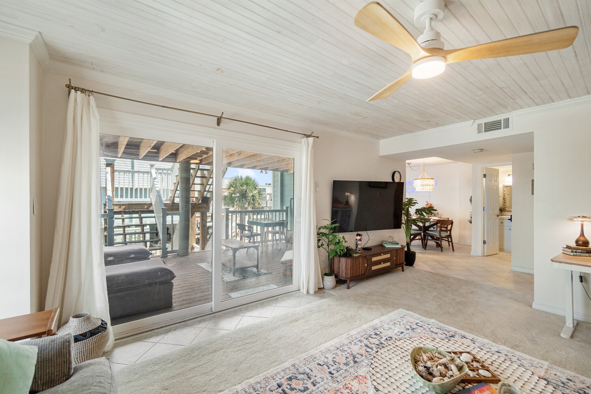Building Photo - 1100 Fort Pickens Rd