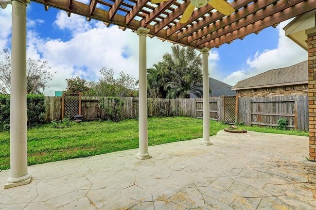 Building Photo - 2626 Canyon Falls Dr