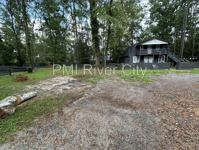 Building Photo - 11415 Dobson Dr