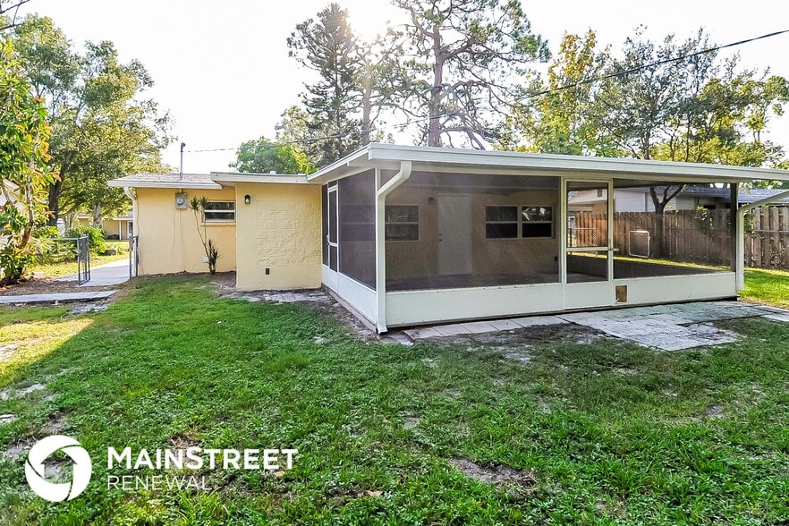 Building Photo - 3632 Stokes Dr