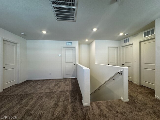 Building Photo - 9250 Innot Ave