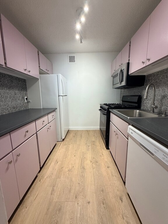 Building Photo - 44 Washington St