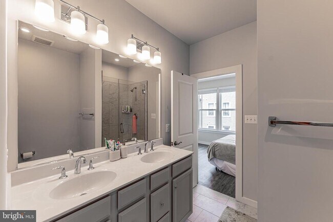 Building Photo - 2503 Emerald Branch Dr