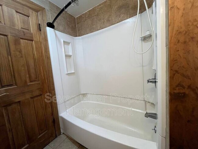 Building Photo - 9252 Mink St SW