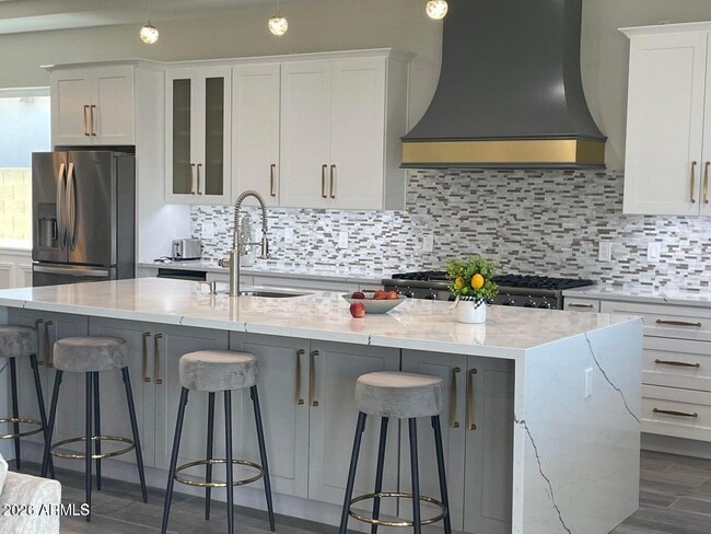 Building Photo - 6824 N 14th St