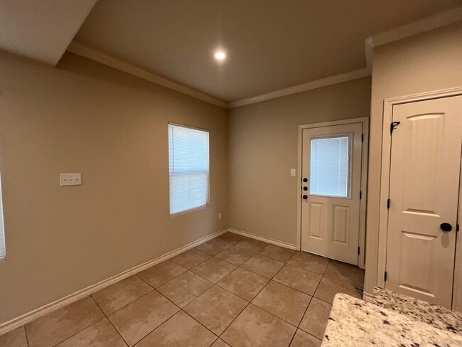 Building Photo - 6618 Mia Way