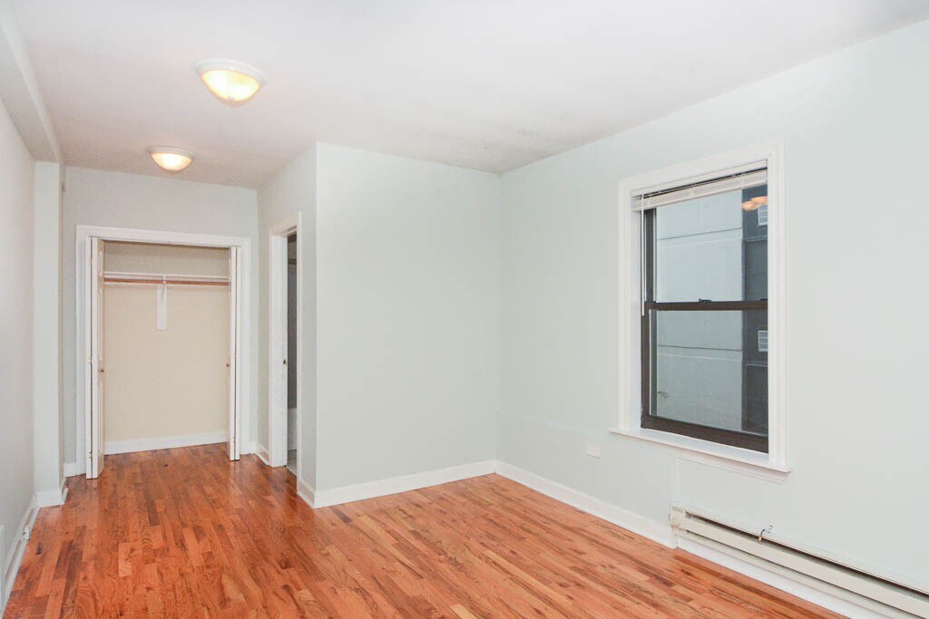 Building Photo - 1314 N Dearborn St