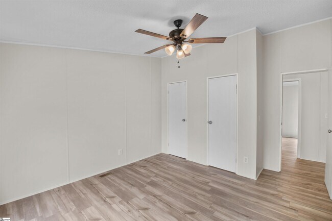 Building Photo - 296 Fish Camp Rd