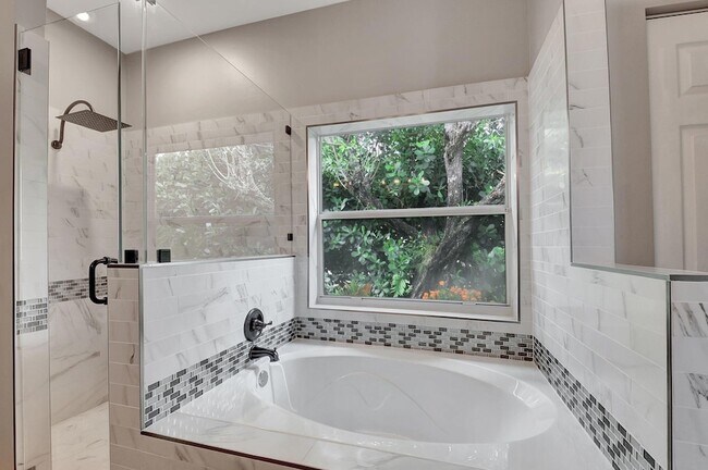 Building Photo - 11723 Water Bend Ct