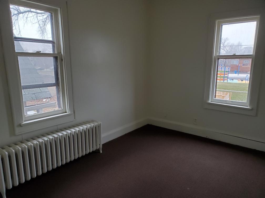 Bedroom 2 upper - 1310 W Clarke St
