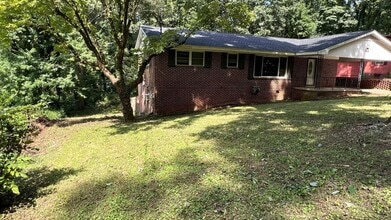 Building Photo - 27 Summit Dr