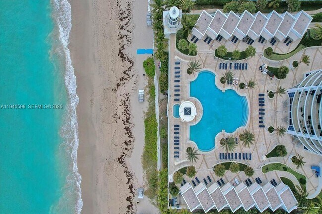 Building Photo - 3101 S Ocean Dr