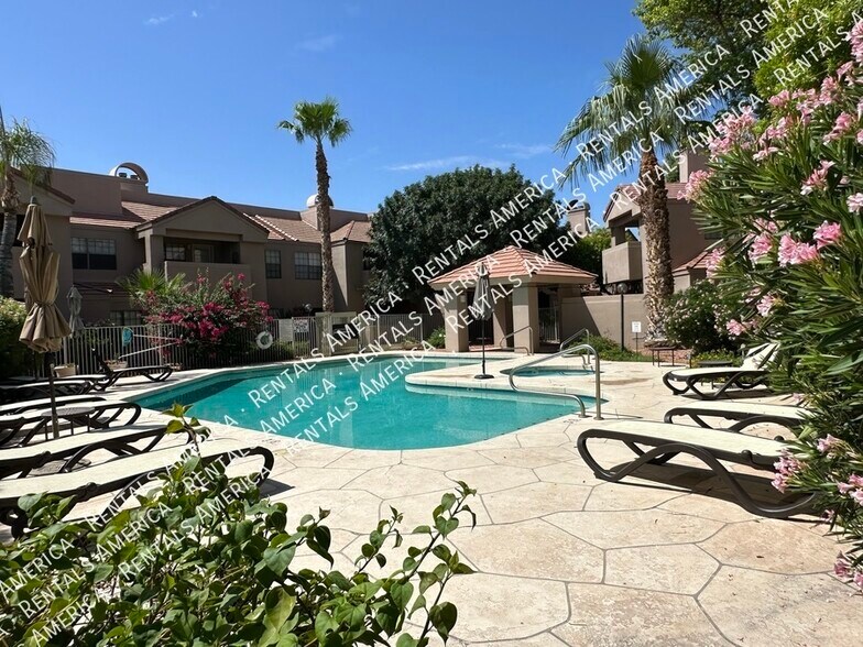 Building Photo - 5950 N 78th St