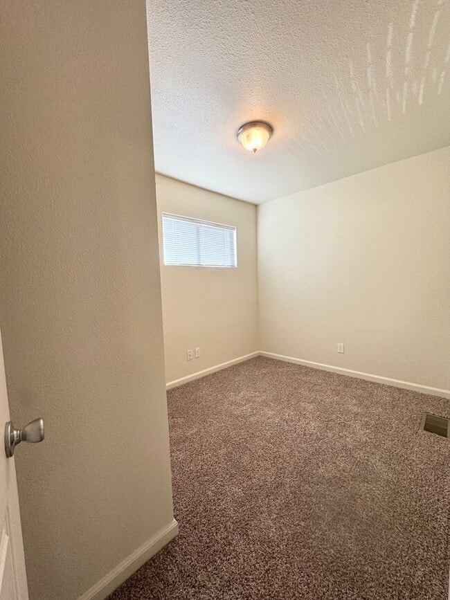 Building Photo - OL2441