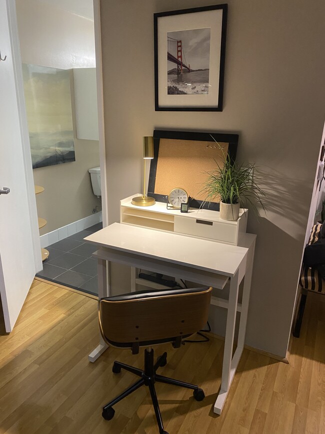 Desk Provided - 350 W Ash St