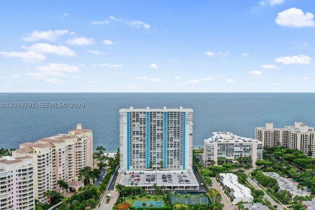 Building Photo - 881 Ocean Dr