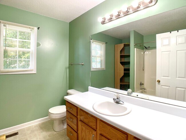 Building Photo - 4080 Challis Dr