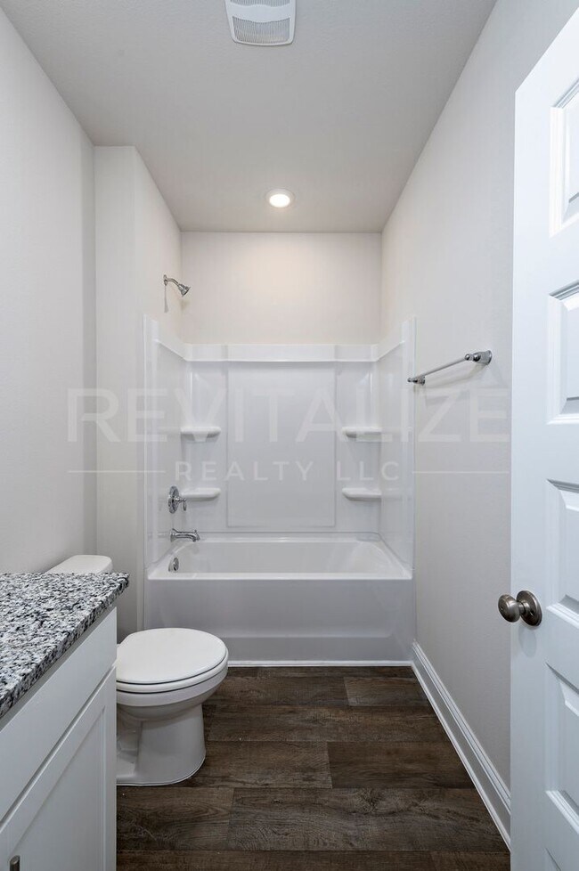 Building Photo - 14567 Dayton Cir