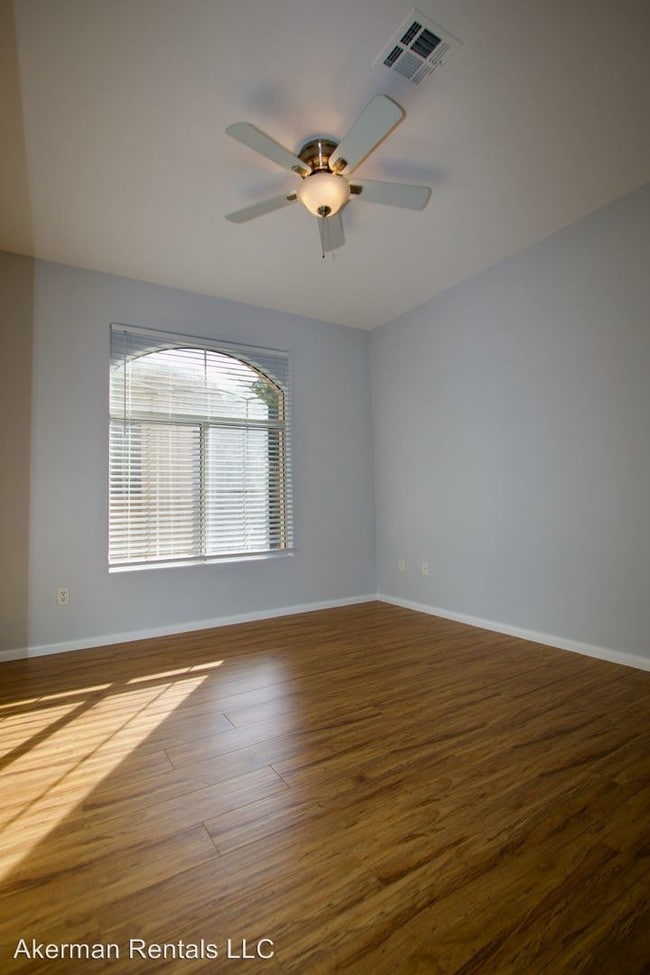 Building Photo - 911 Turquoise Springs St