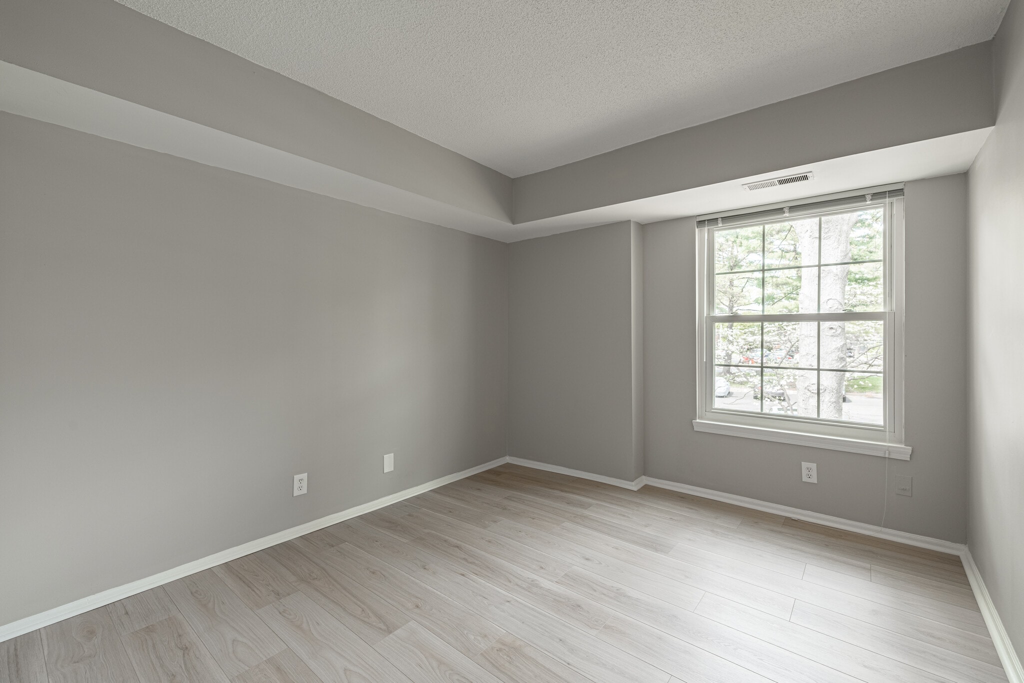 Building Photo - 7651 Tremayne Pl