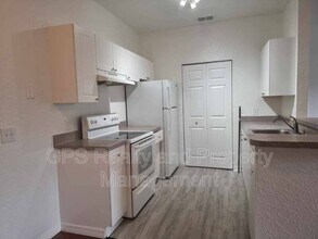 Building Photo - 830 Grand Regency Pointe