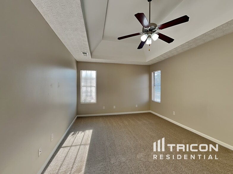 Building Photo - 1791 Killarney Dr SW