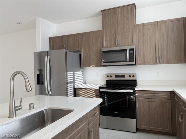 Building Photo - 5752 CRENELLATED St