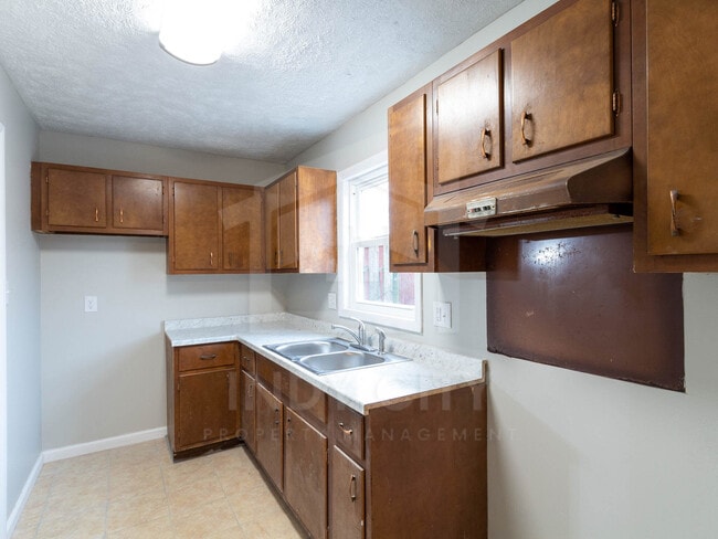 Building Photo - 3281 Ashley Ln