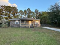 Building Photo - Conway - 3 Bedroom / 1 Bathroom Home