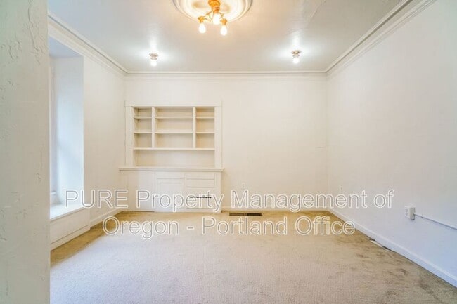 Building Photo - 5257 N Harvard St