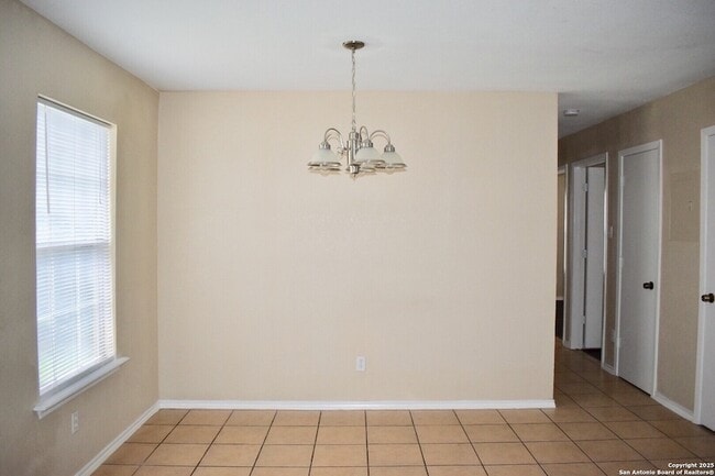 Building Photo - 1758 Amanda St