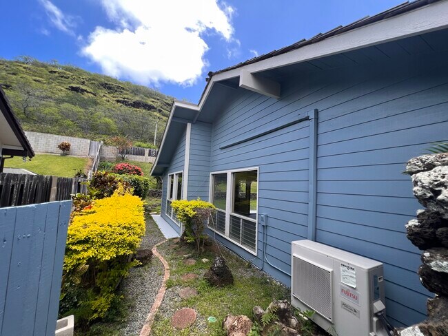 Building Photo - 7133 Niumalu Loop