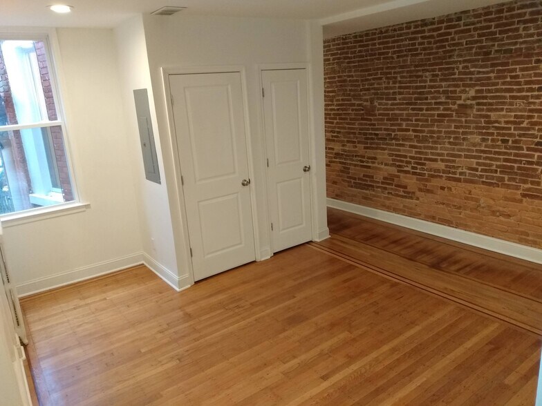 Building Photo - 2515 Maryland Ave