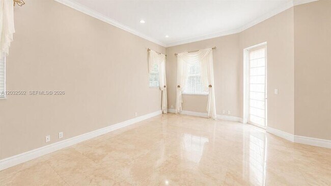 Building Photo - 5751 SW 59th St