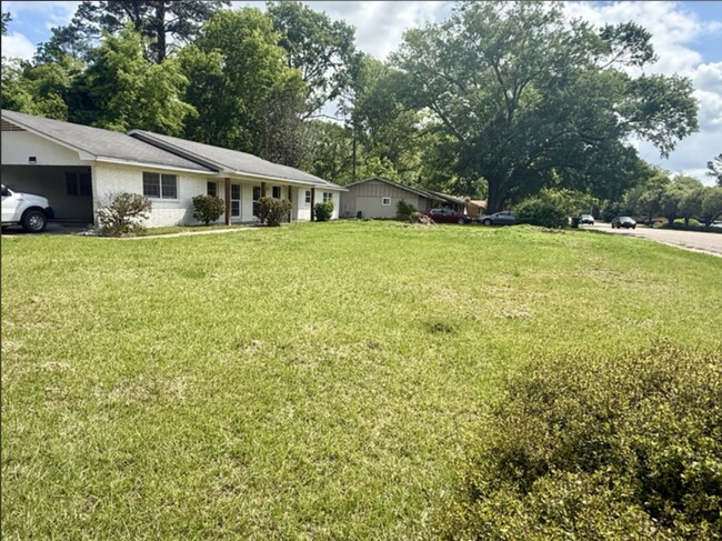 Building Photo - 5114 Old Canton Rd