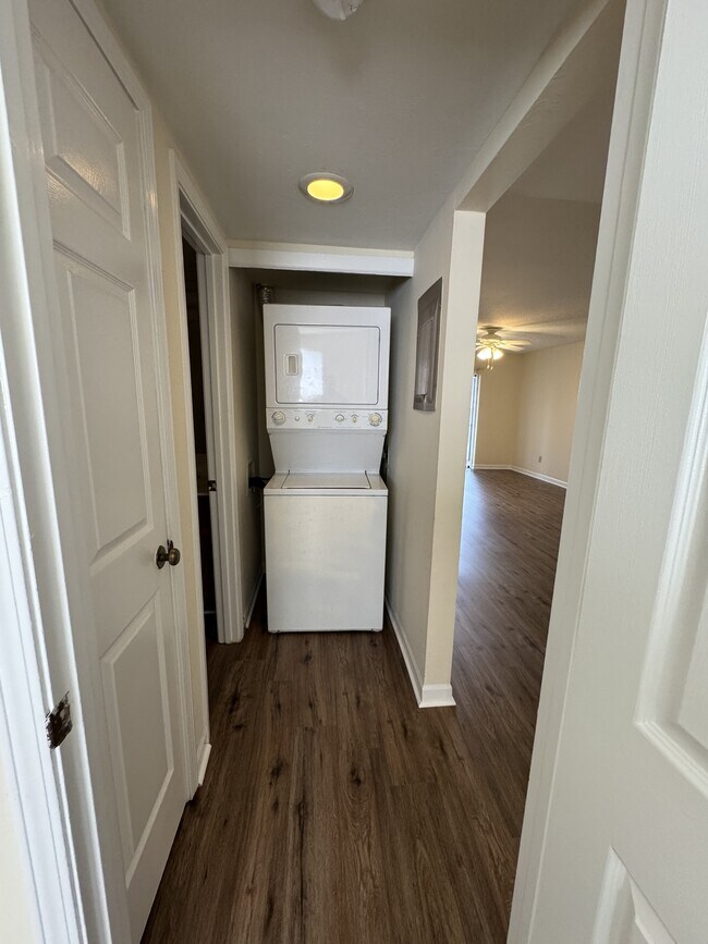 Building Photo - 1101 2nd Ave N