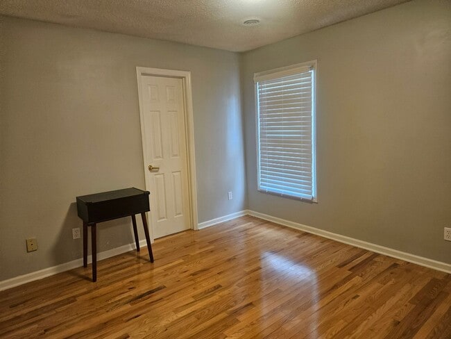 Building Photo - Knoxville 37934 - Beautiful 4-Bedroom, 2.5-Bath Home with Bonus Room in Desirable Farragut – 2,62...