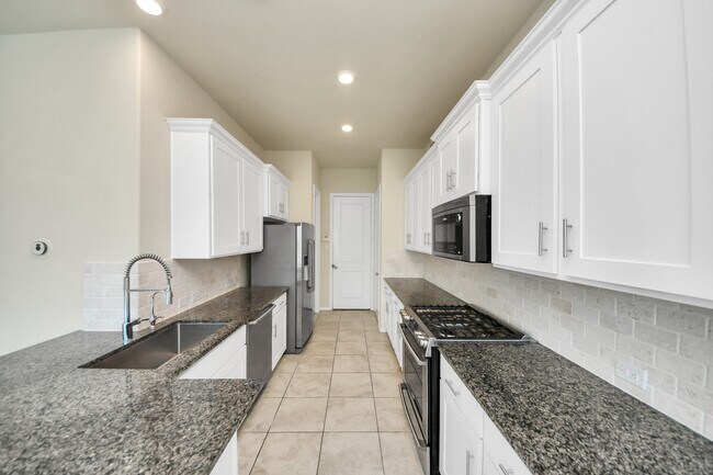 Building Photo - 1715 Ryon Falls Dr