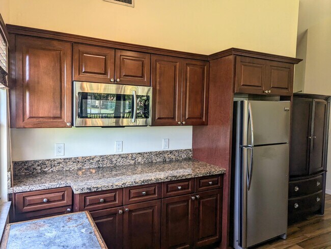 Building Photo - 12676 Shoreline Dr